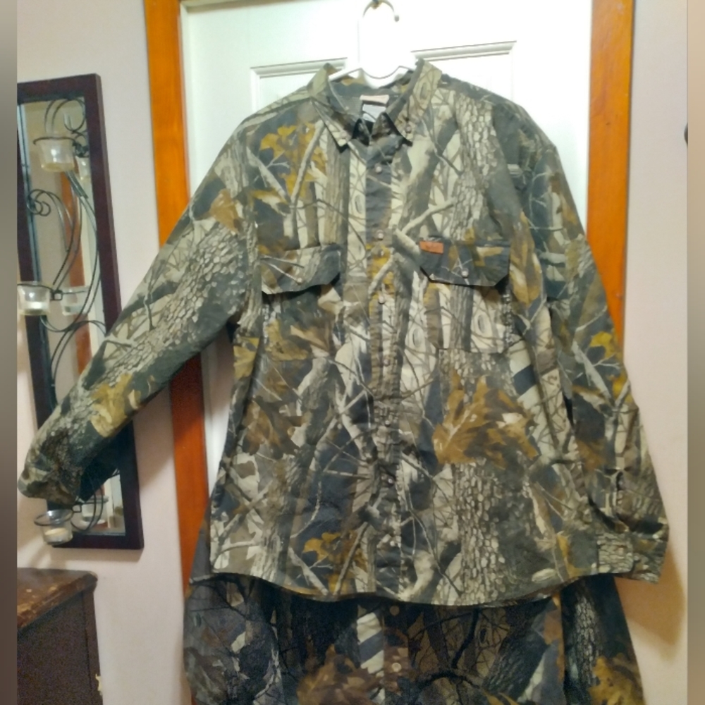 LIKE NEW MENS LG. WOOLWORTH CAMO JACKET